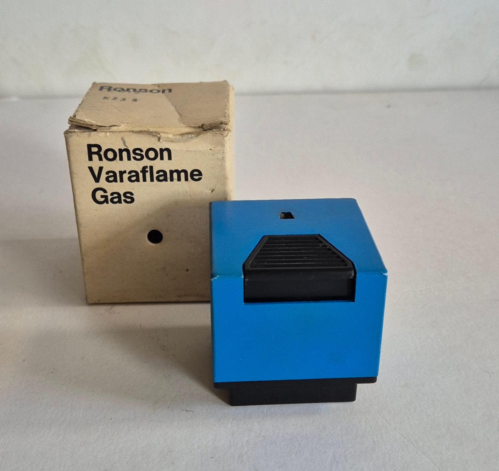 Ronson Varaflame gas tafelmodel blauw, Ophalen of Verzenden, Aansteker