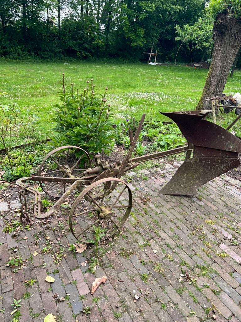 Antieke ploeg - Decoratief tuinstuk, Antiek en Kunst, Ophalen