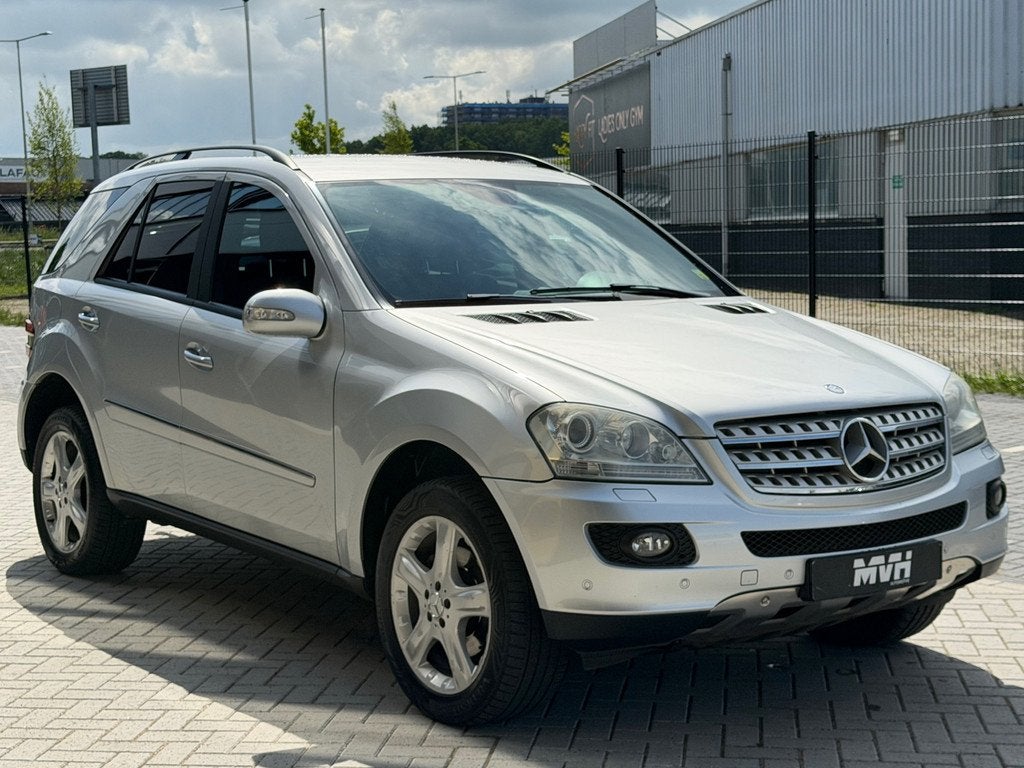 Mercedes-Benz M-klasse 350 Automaat - BTW Auto - Leder - MF, Automaat, Gebruikt, Stoelverwarming, Bedrijf