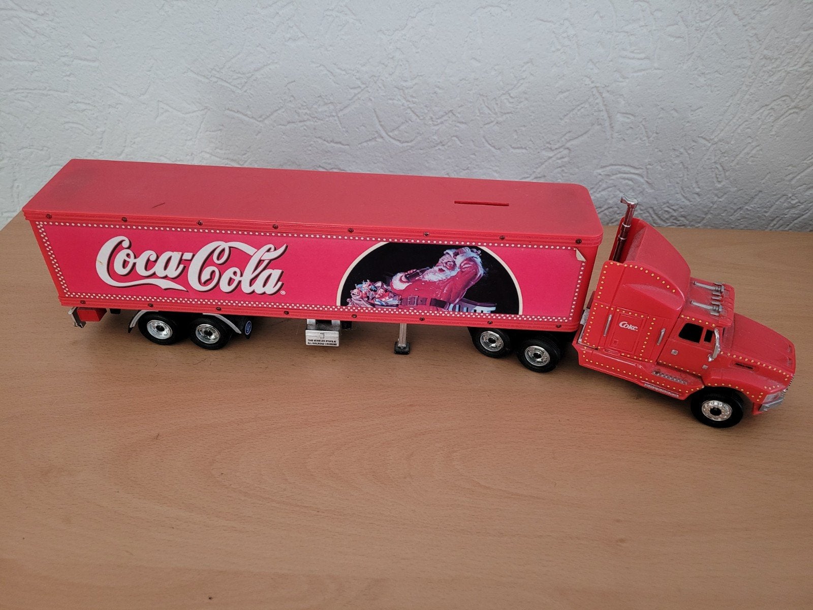 Coca-Cola kerst vrachtwagen met oplegger tevens spaarpot, Overige merken, Gebruikt, Groter dan 1:32, Ophalen of Verzenden