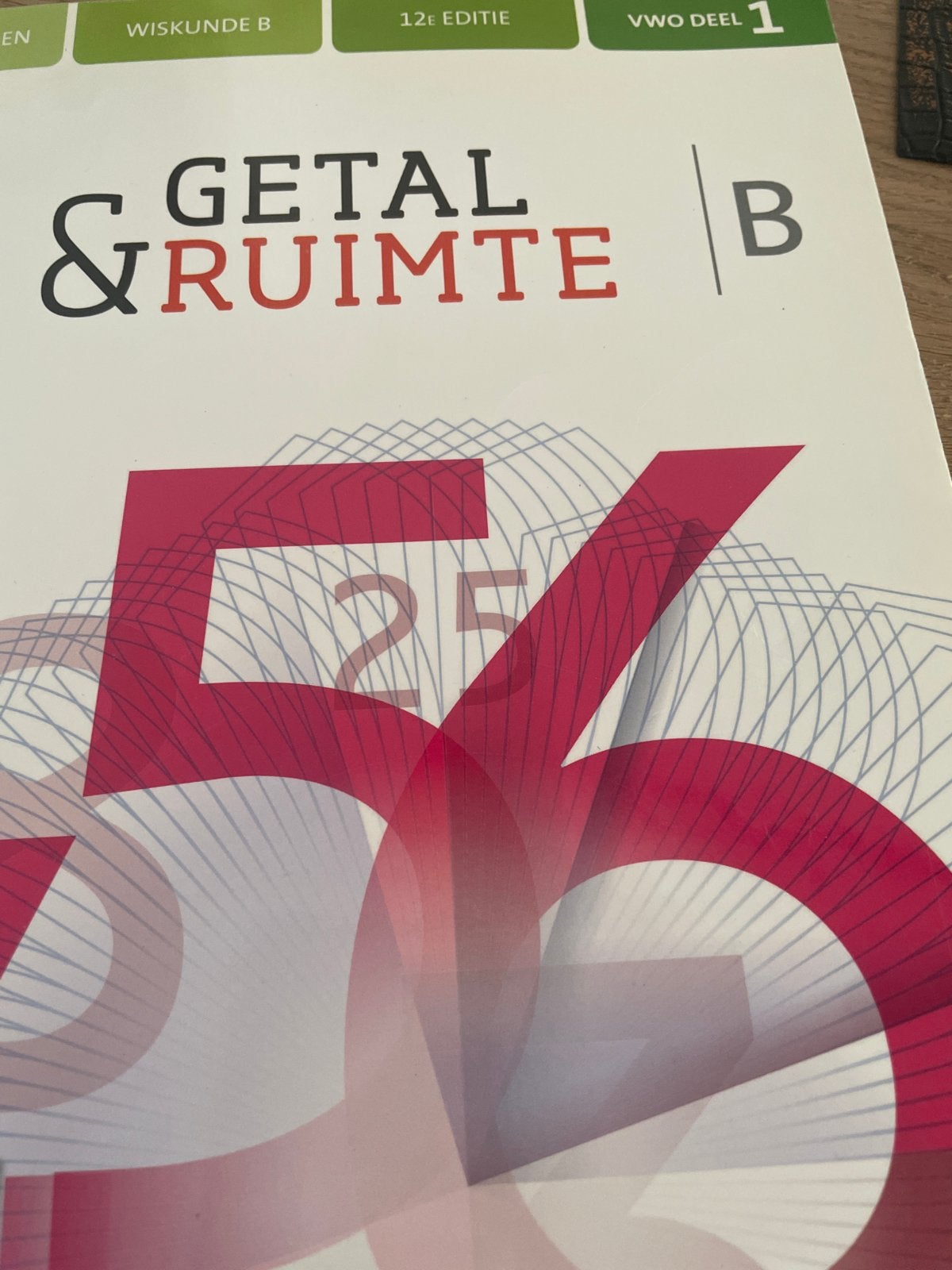 Vwo uitwerkingen Wiskunde B deel 1 Getal & Ruimte 12e editie, Boeken, Ophalen of Verzenden, Beta, Zo goed als nieuw