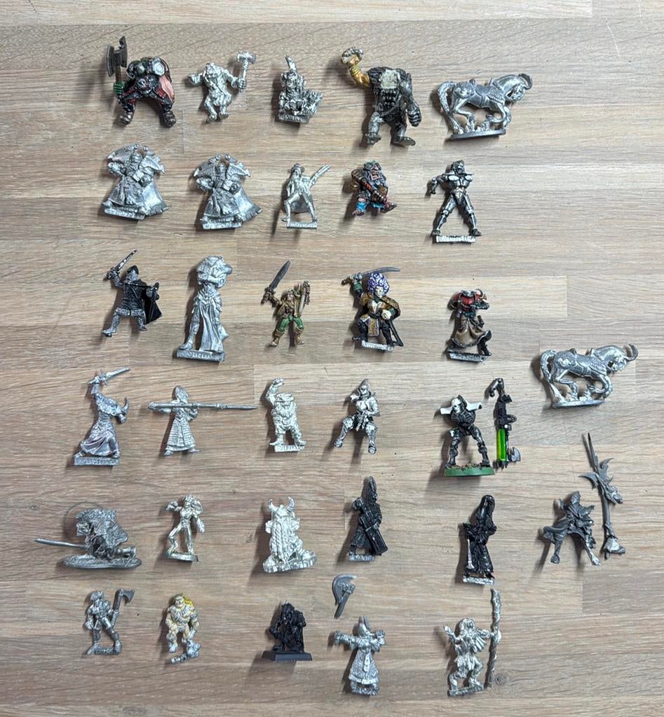 Metalen miniaturen €3,- p/stuk. O.a warhammer, Ophalen of Verzenden, Zo goed als nieuw, Warhammer