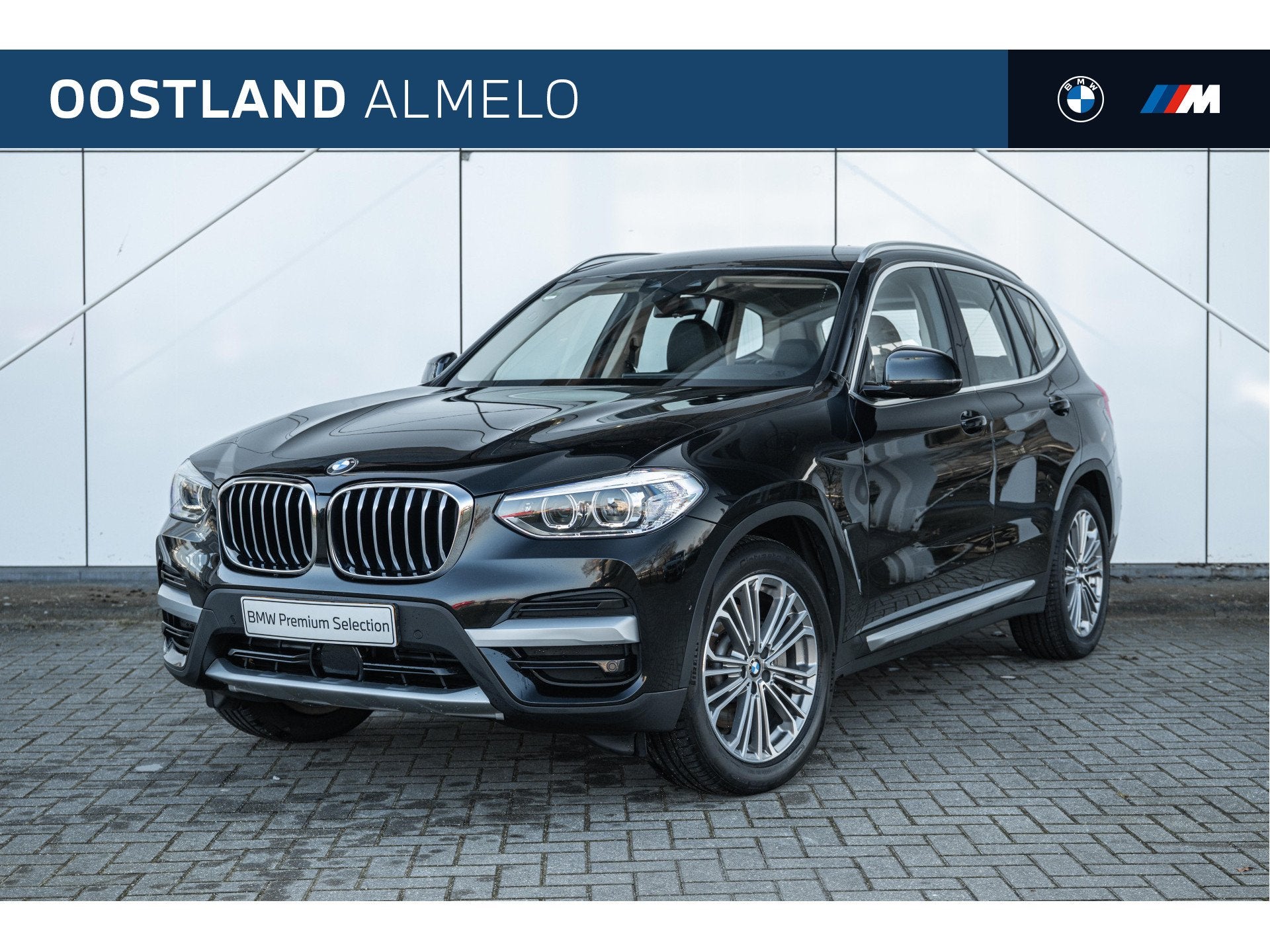 BMW X3 xDrive30i High Executive xLine Automaat / Trekhaak /, Gebruikt, 4 cilinders, Zwart, Leder