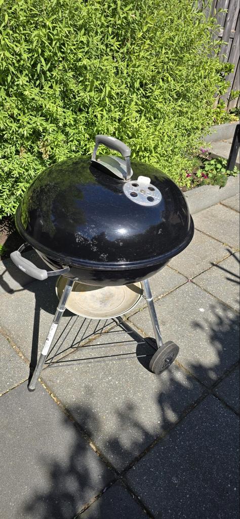 Gebruikte Weber Compact Kettle Houtskoolbarbecue 57 cm, Ophalen, Gebruikt