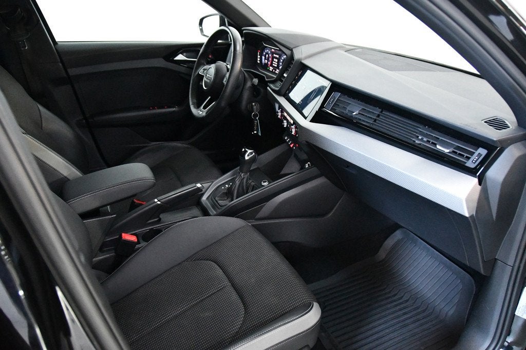 Audi A1 30 TFSI S-Line, Auto's, Audi, Zwart, Overige carrosserieën, 116 pk, Zwart