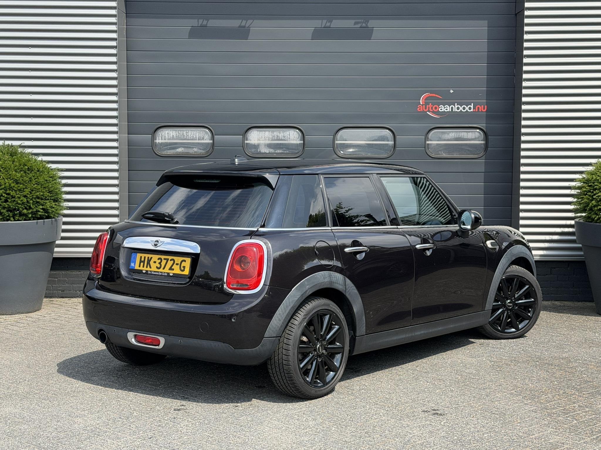 MINI 5-Deurs 1.2 One Salt Business | Navigatie | Parkeersens, Auto's, Stof, Gebruikt, Bruin, 49 €/maand
