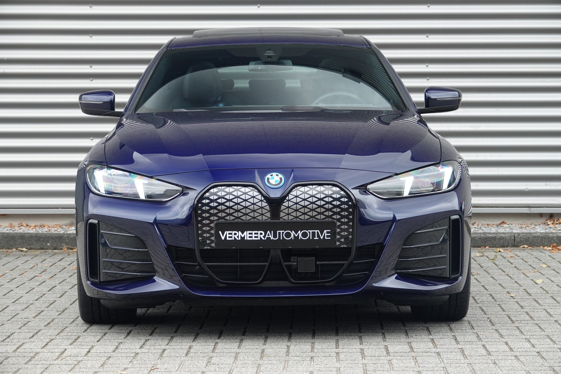 BMW i4 eDrive40 M Sport Edition 84 kWh Comfort Pack | Trekha, Auto's, Achterwielaandrijving, Gebruikt, Zwart, Blauw