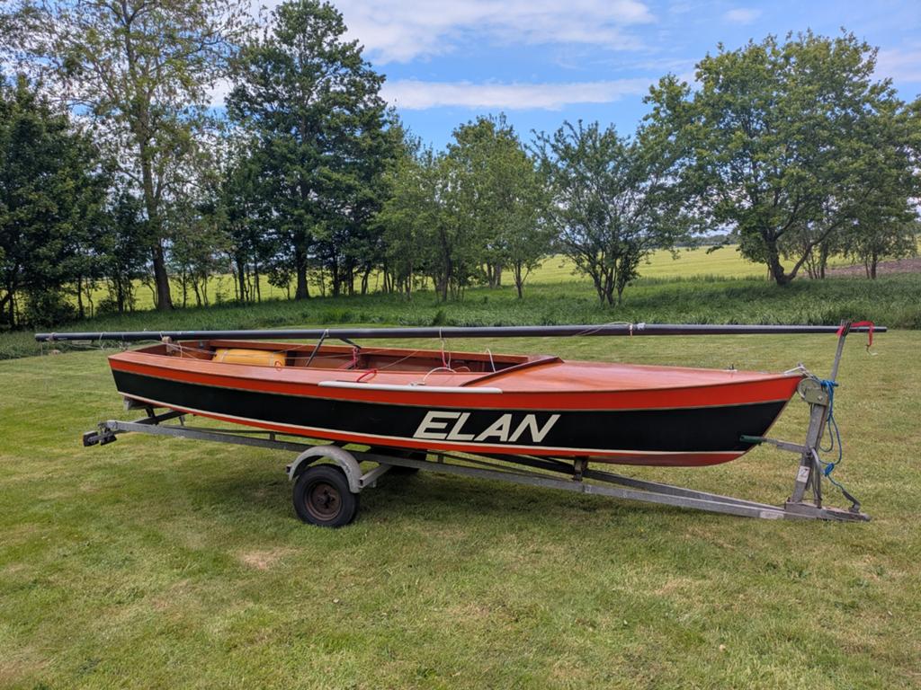 Schakel Elan, Watersport en Boten, Schakel, Ophalen, Gebruikt, Inclusief trailer