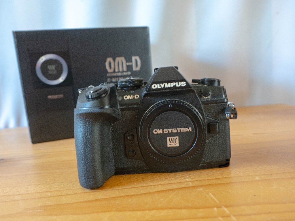 Olympus OM-D E-M1 Mark II body + Batterijgrip HLD-9, Zo goed als nieuw, Olympus, 20 megapixels, Geen optische zoom