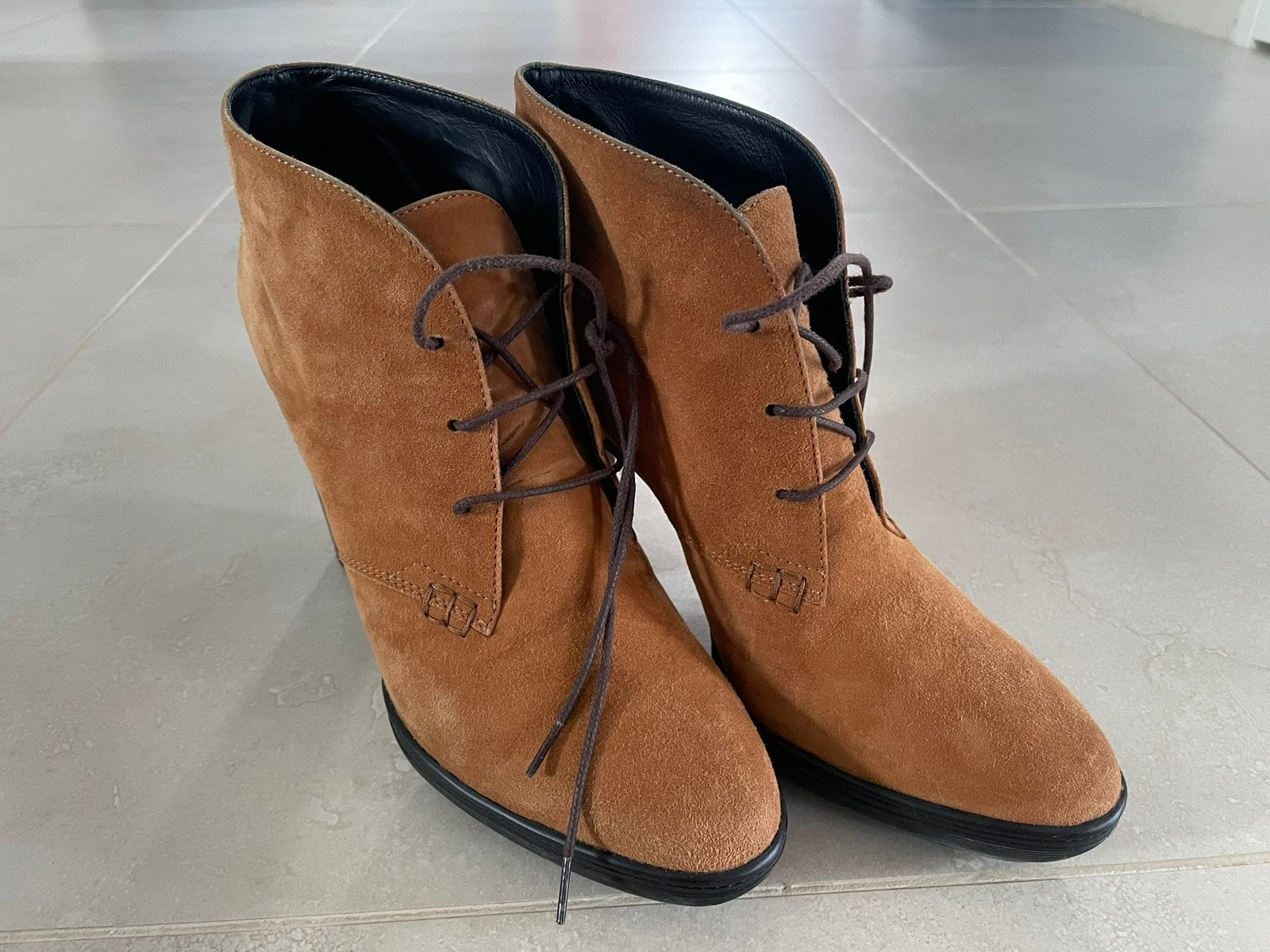Tod’s laarsjes mt 38, Ophalen of Verzenden, Zo goed als nieuw, Zwart