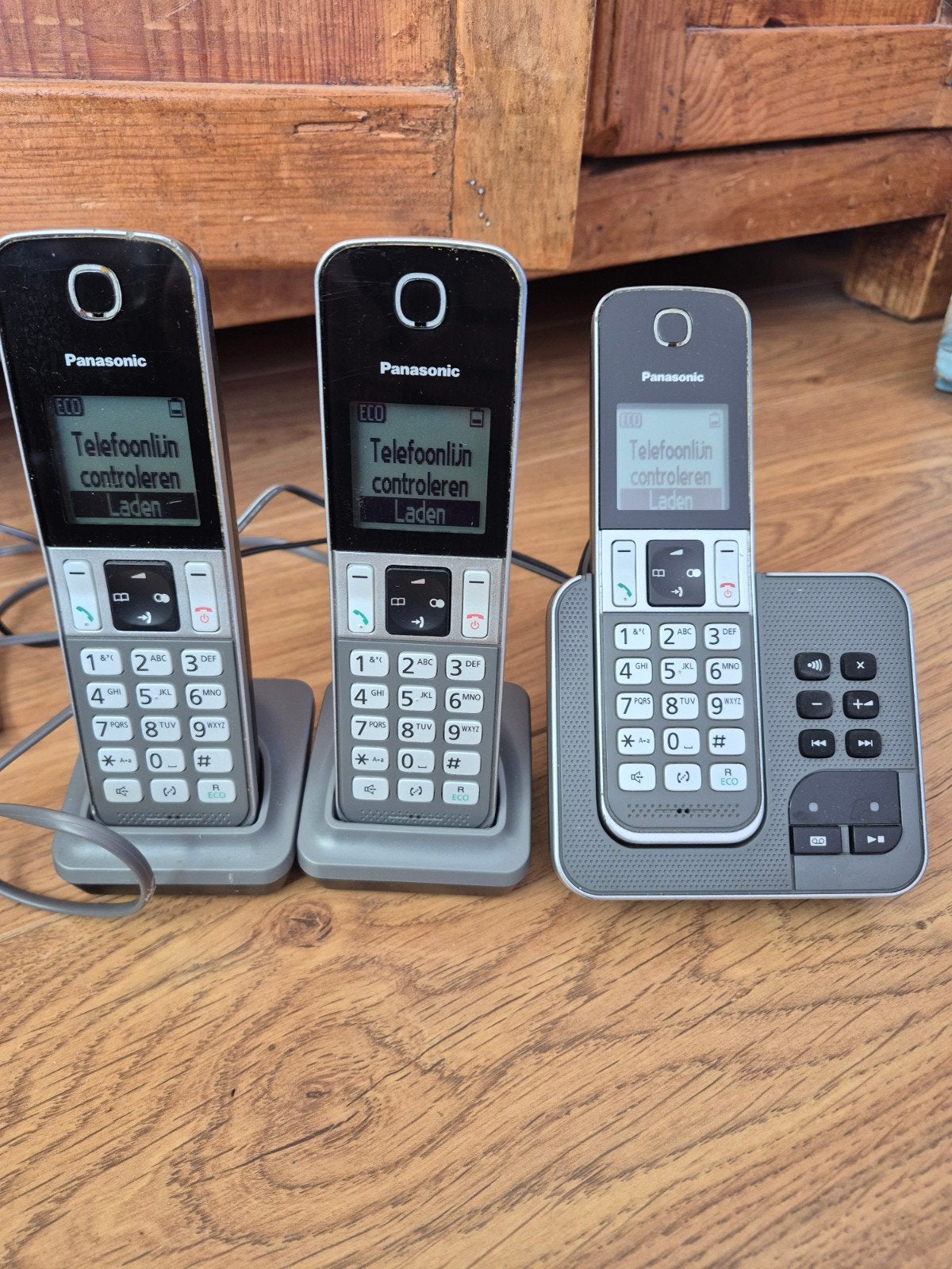 Panasonic KX-TGD323NLG draadloze DECT-telefoonset, Telecommunicatie, Ophalen of Verzenden, Gebruikt, 3 handsets