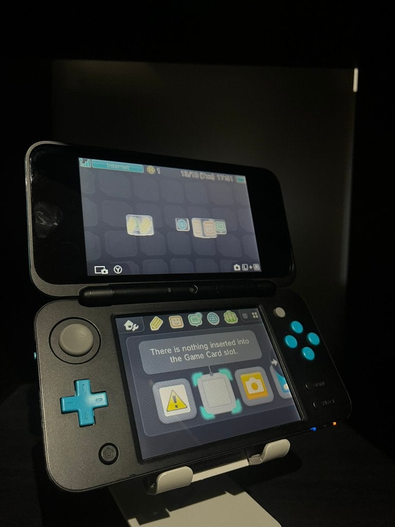 New Nintendo 2DS XL, Ophalen of Verzenden, Zo goed als nieuw, Zwart, 2DS XL