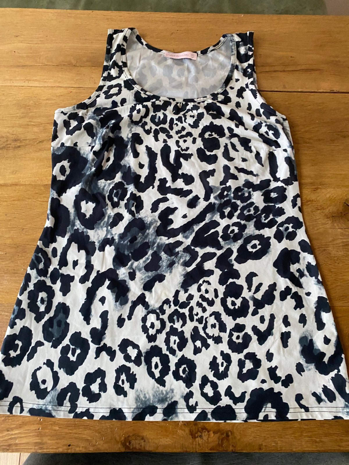 Studio anneloes top Maat M travelstof, Kleding | Dames, Tops, Maat 38/40 (M), Overige kleuren, Ophalen of Verzenden, Zo goed als nieuw