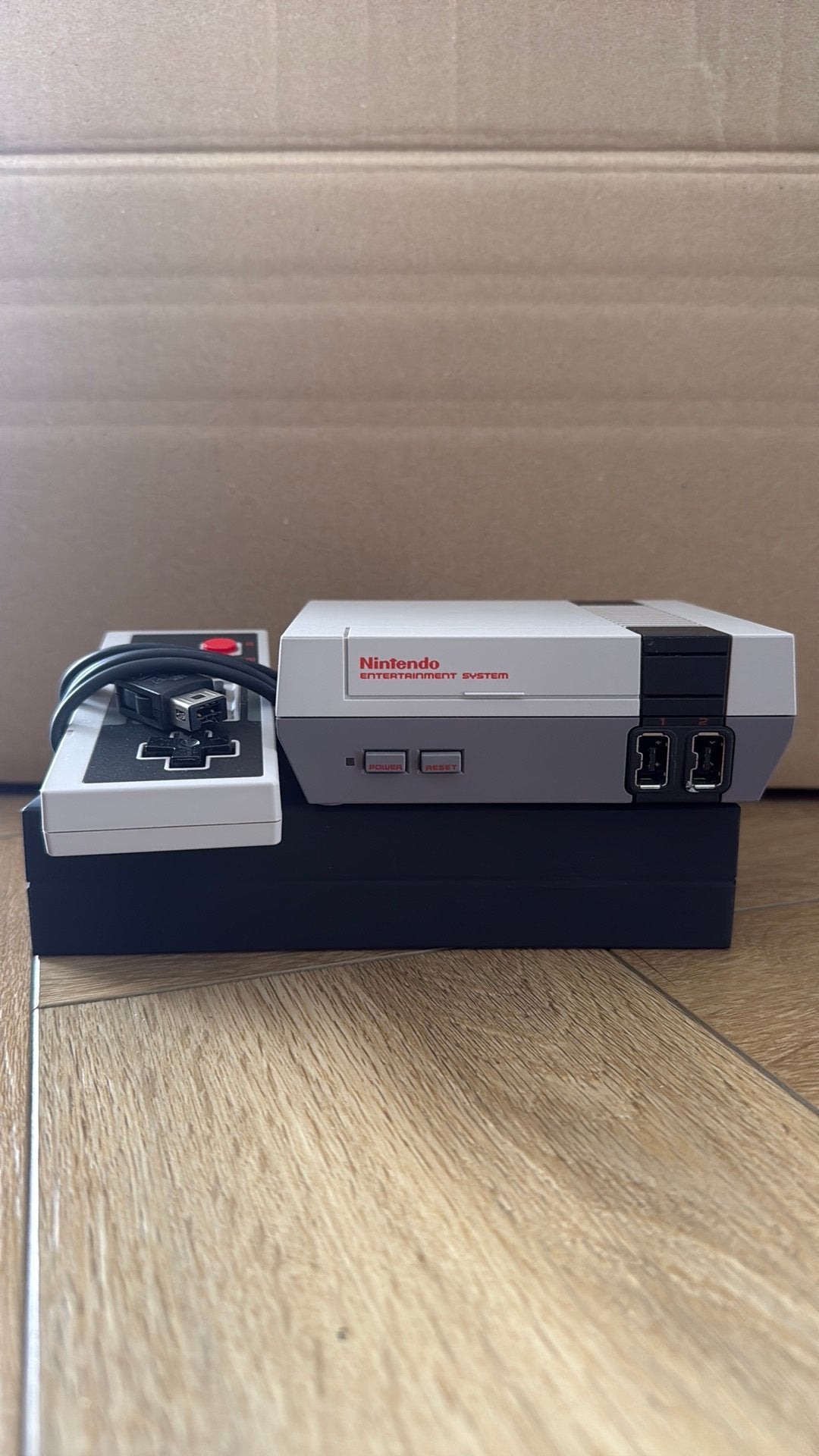 NES MINI, Spelcomputers en Games, Spelcomputers | Nintendo NES, Ophalen, Zo goed als nieuw, Met 1 controller