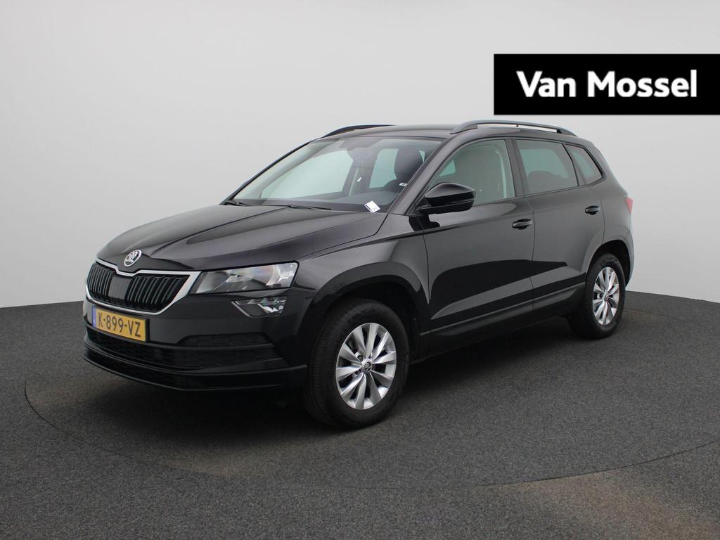 Skoda Karoq 1.0 TSI Business Edition, Auto's, Skoda, Stof, Gebruikt, Zwart, Handgeschakeld
