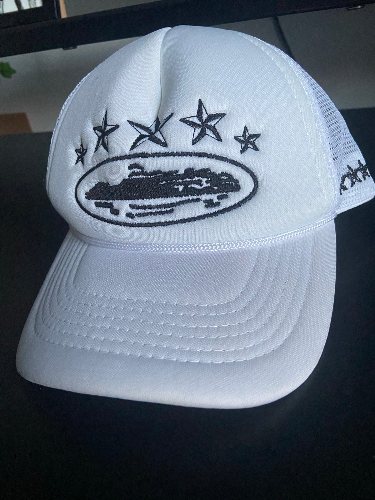 Witte Trucker Pet met Sterren en Ovaal Ontwerp, Ophalen of Verzenden, Zo goed als nieuw, One size fits all, Pet
