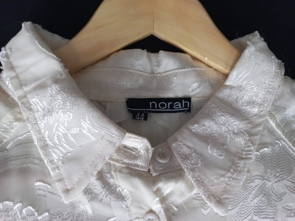 blouse norah maat 44 ecru beige creme, Ophalen, Zo goed als nieuw, Maat 42/44 (L), Beige