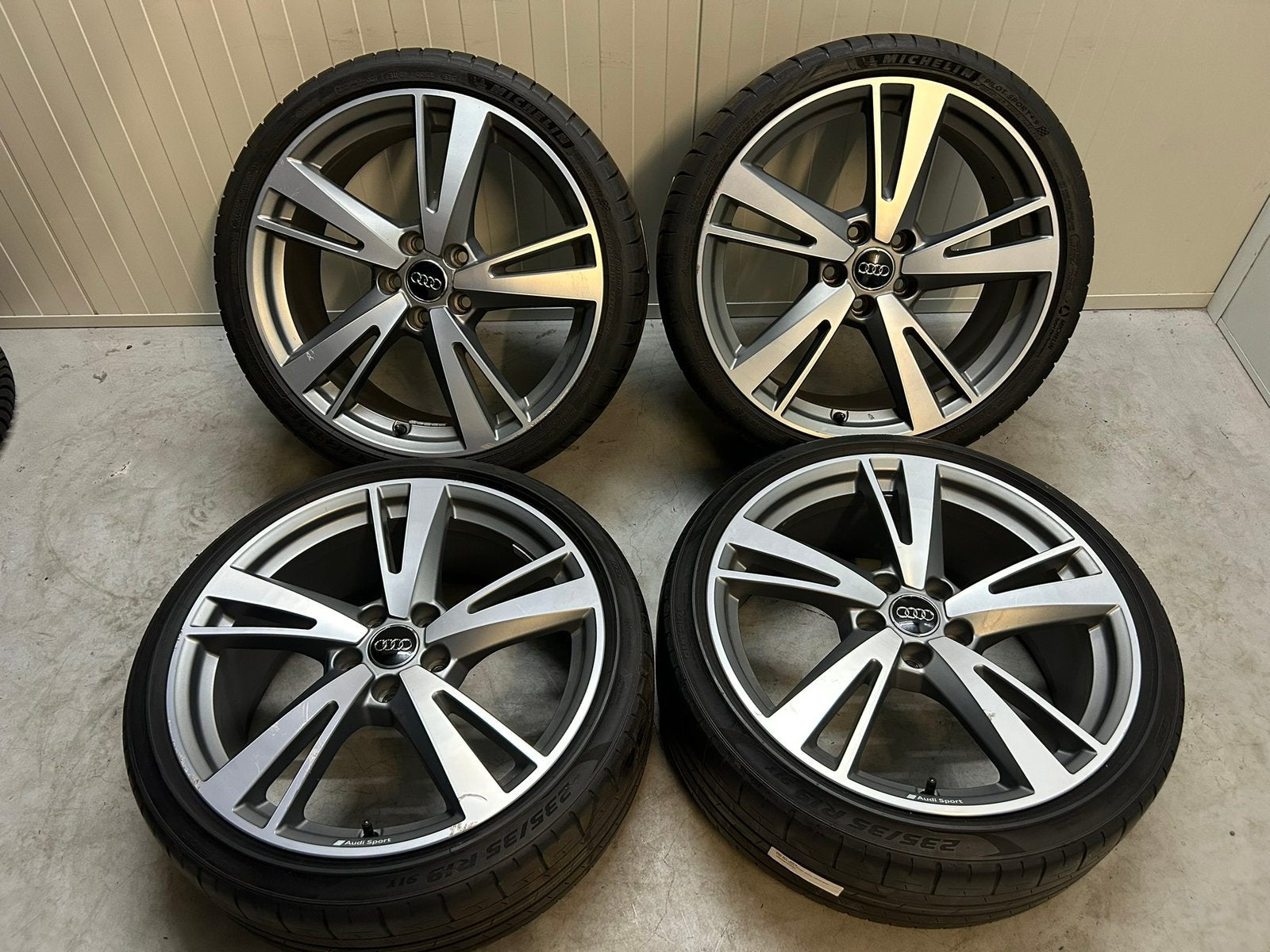 Originele Audi RS3 8V Blade 19 inch 5x112 zomer, Audi, Gebruikt, Banden en Velgen, 235 mm