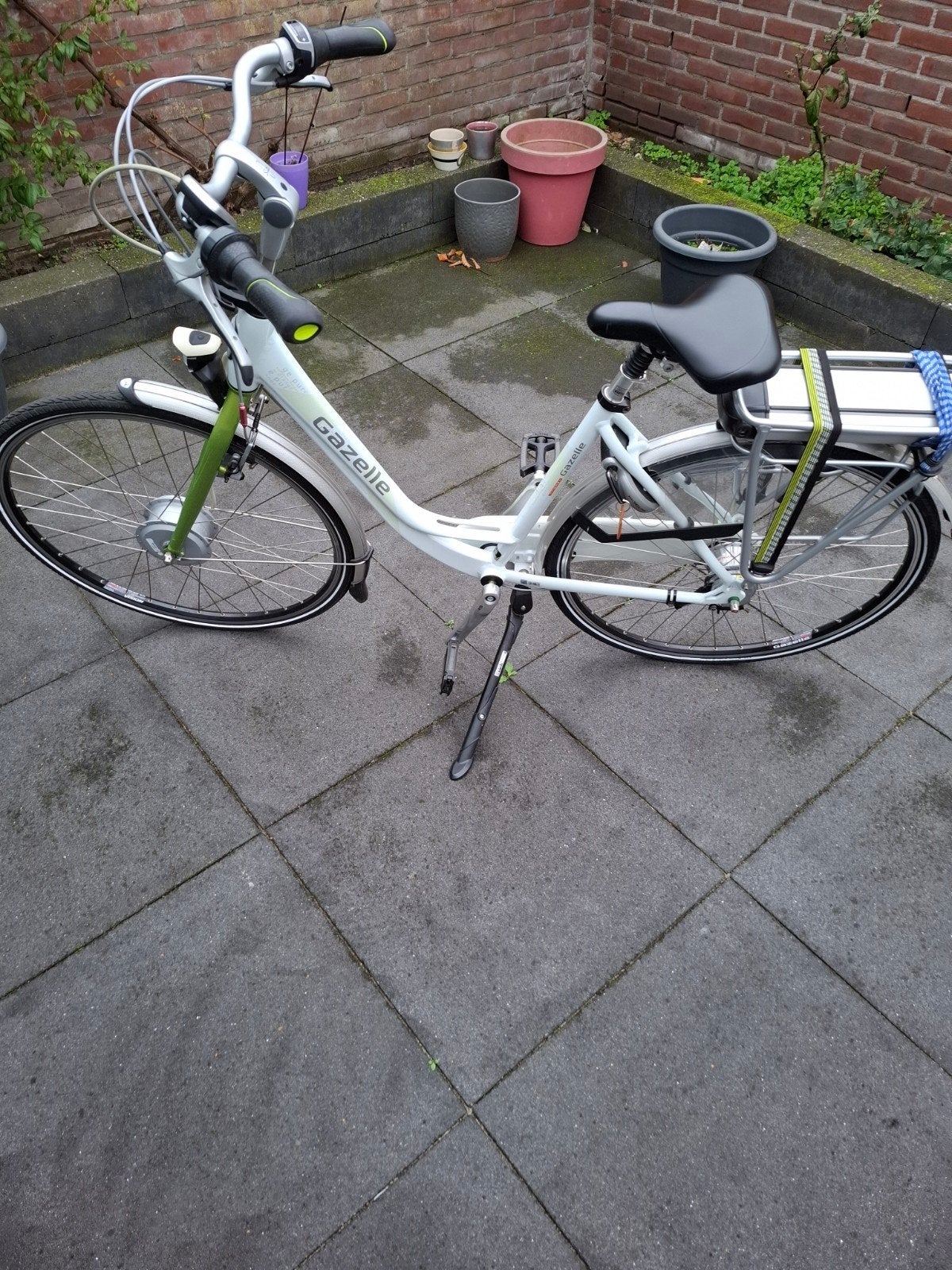 Gazelle elektrische fiets met oplader, Ophalen, Zo goed als nieuw, Gazelle