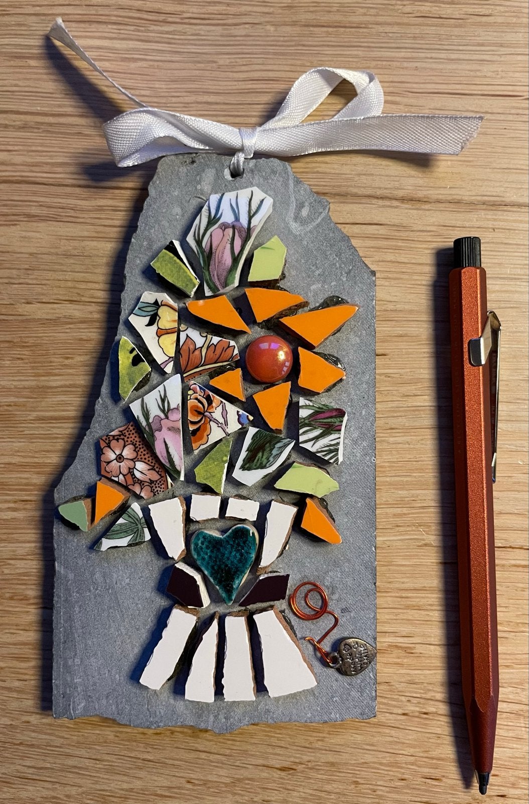 Boeketje bloemen mozaïek op leisteen 8 x 14 cm, Minder dan 20 cm, Ophalen of Verzenden, Handgemaakt, Wanddecoratie