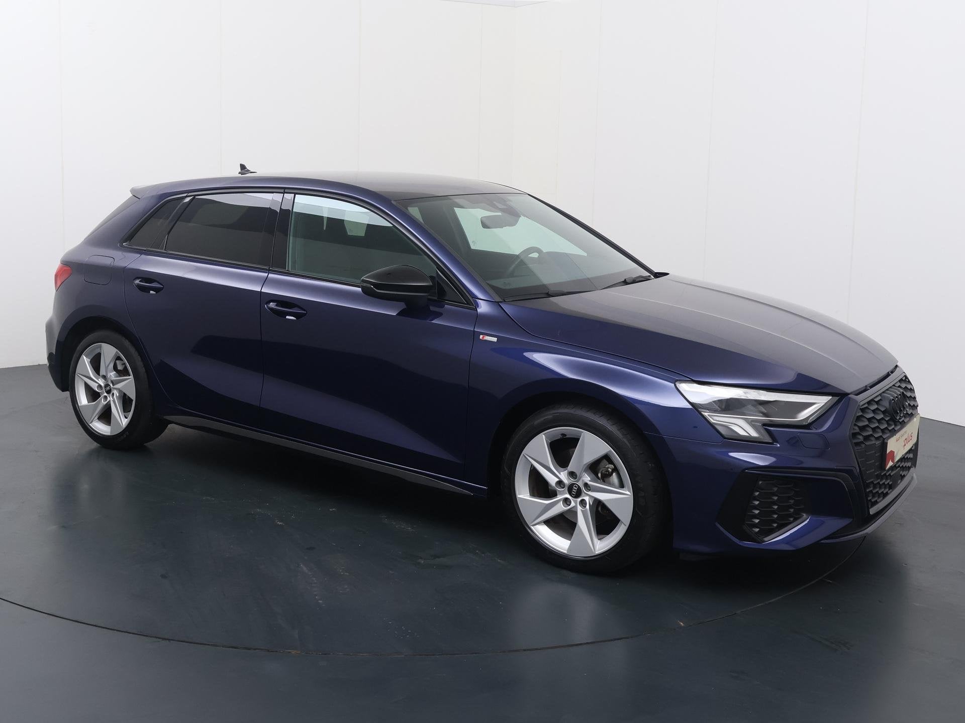 Audi A3 Sportback 35 TFSI S edition | 150 PK | Automaat | Ad, 4 cilinders, Blauw, Leder en Stof, Origineel Nederlands