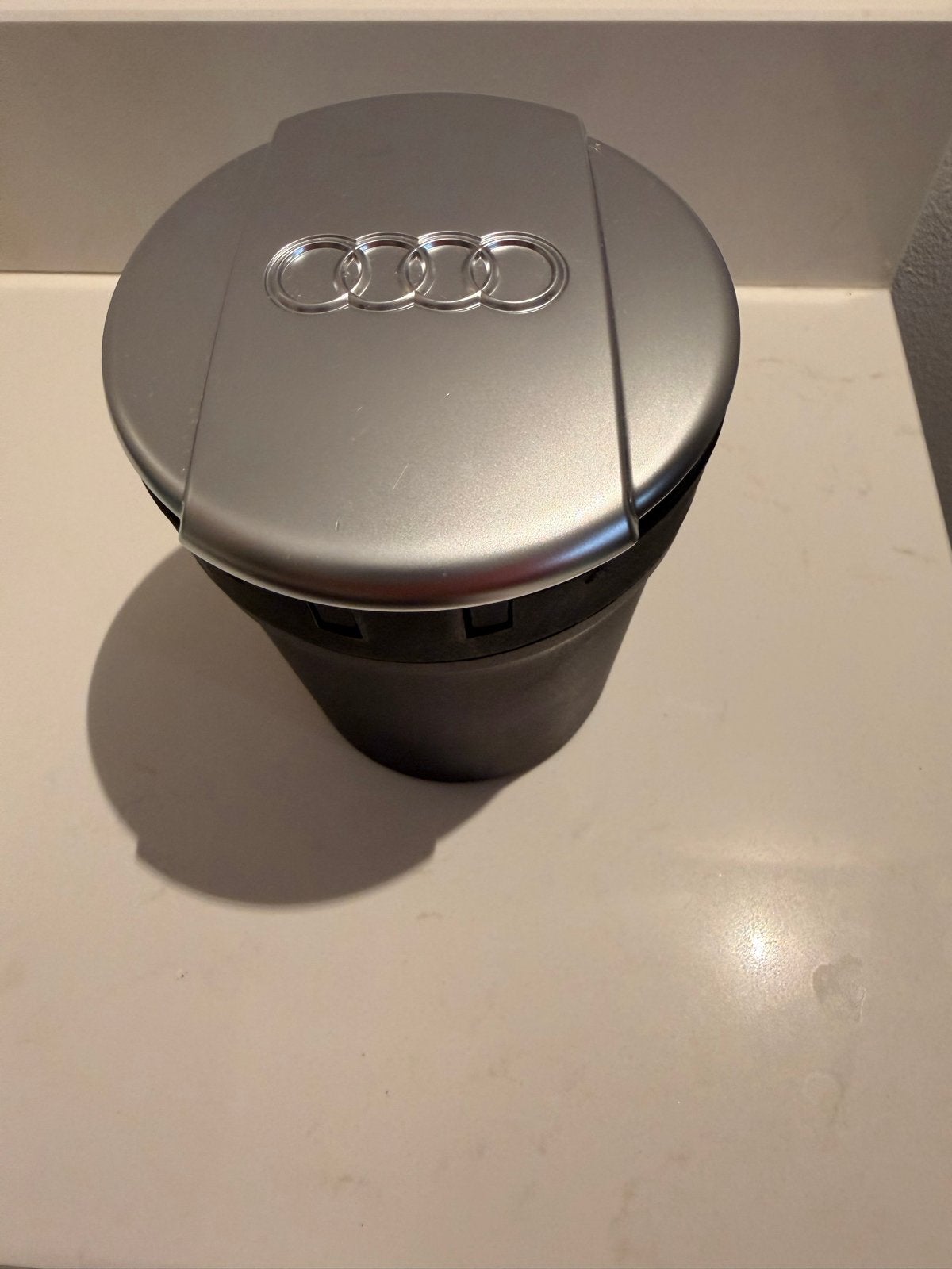 Originele Audi Asbak / Opbergbeker, gloednieuw, Ophalen of Verzenden, Nieuw