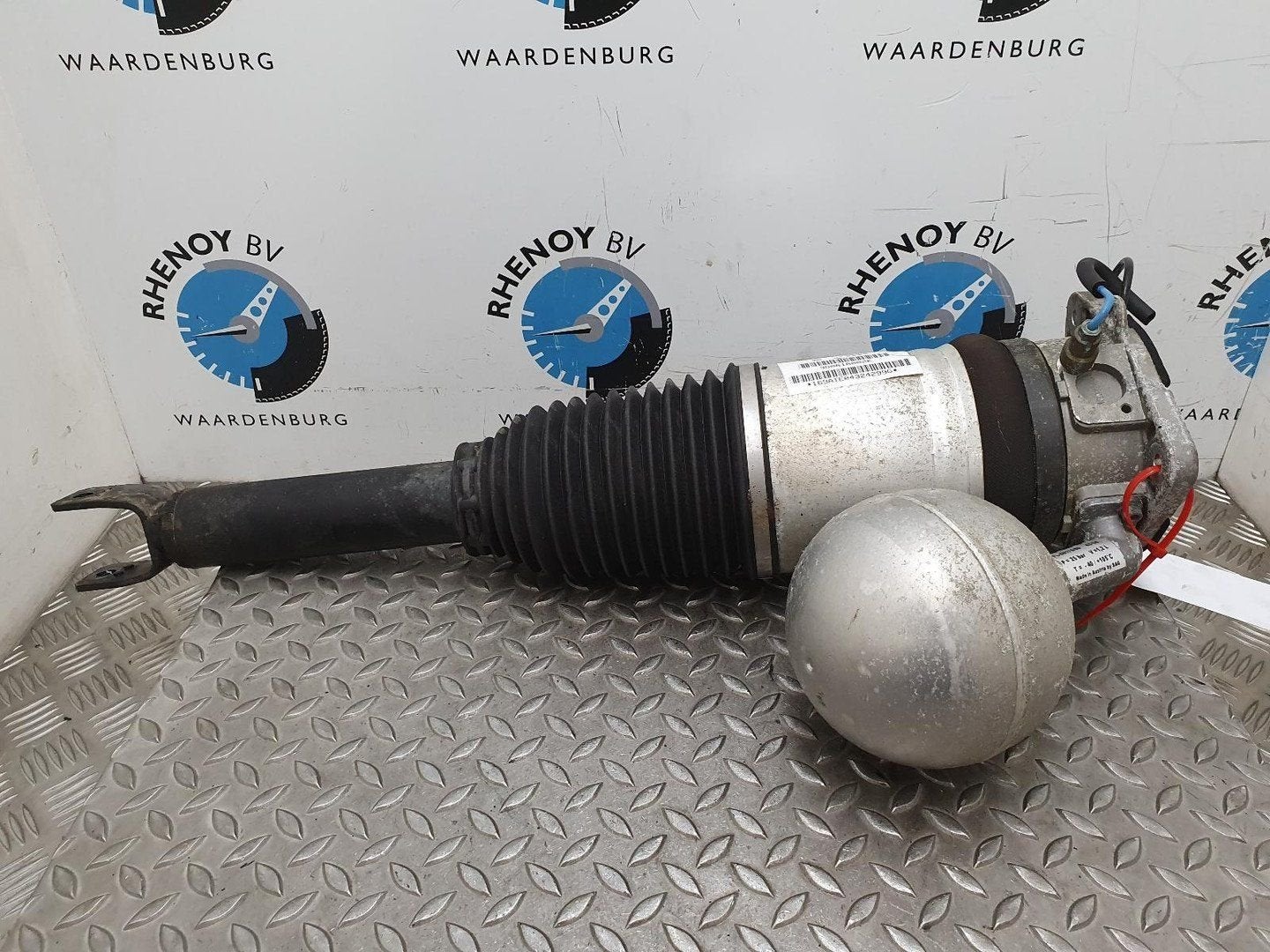 VOLKSWAGEN PHAETON VEERPOOT / SCHOKBREKER RA 2005, Auto-onderdelen, Ophalen of Verzenden, Gebruikt, Stiba lid