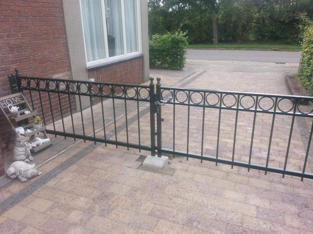 De Wit hekwerk/ dubbele poort 400cm breed, Tuin en Terras, Ophalen, IJzer, Met poort