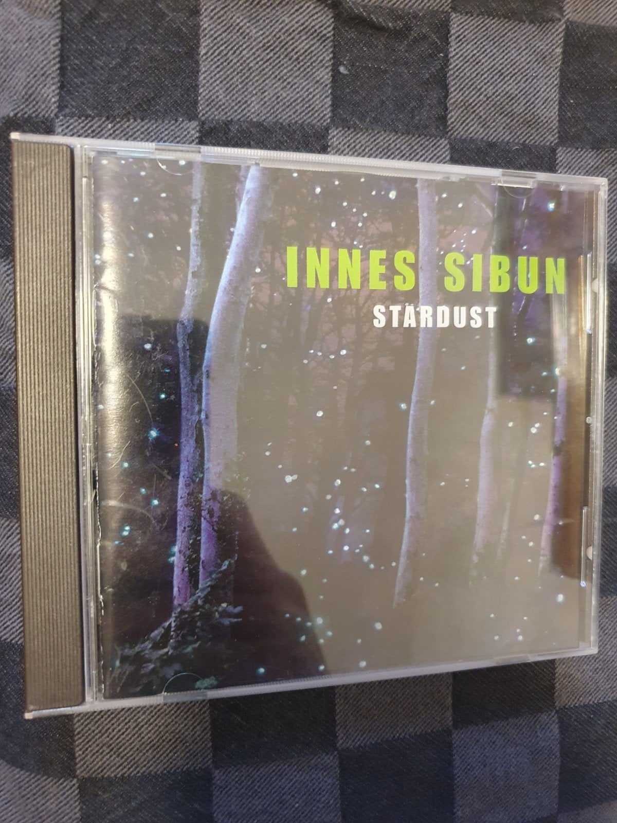 innes sibun stardust (uk), Verzenden