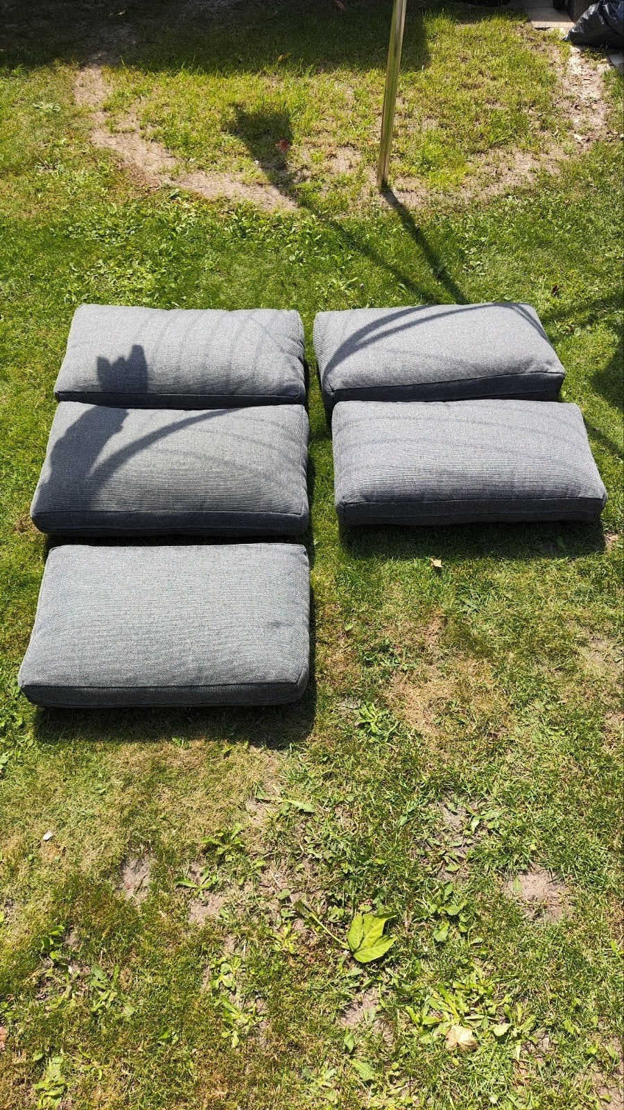 5 nette loungekussens grijs, Huis en Inrichting, Ophalen, Zo goed als nieuw, Grijs, Loungekussen