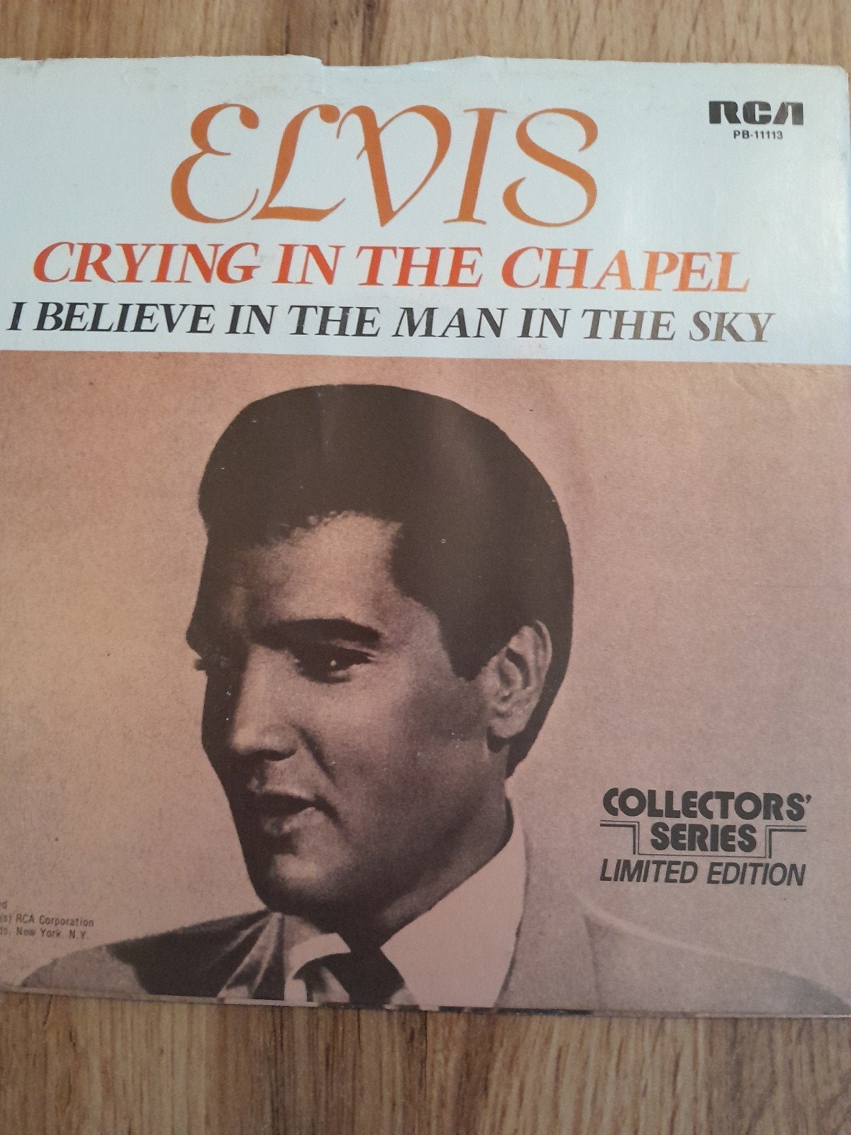elvis presley 7inch crying in the chapel, Cd's en Dvd's, Vinyl Singles, Ophalen of Verzenden, Zo goed als nieuw, Pop