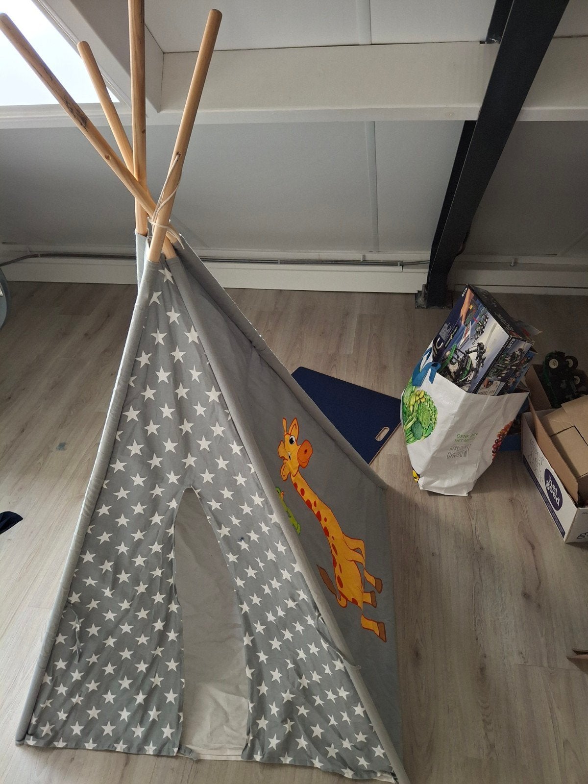 Leuke kinder tipi tent met sterren en giraffe, Ophalen