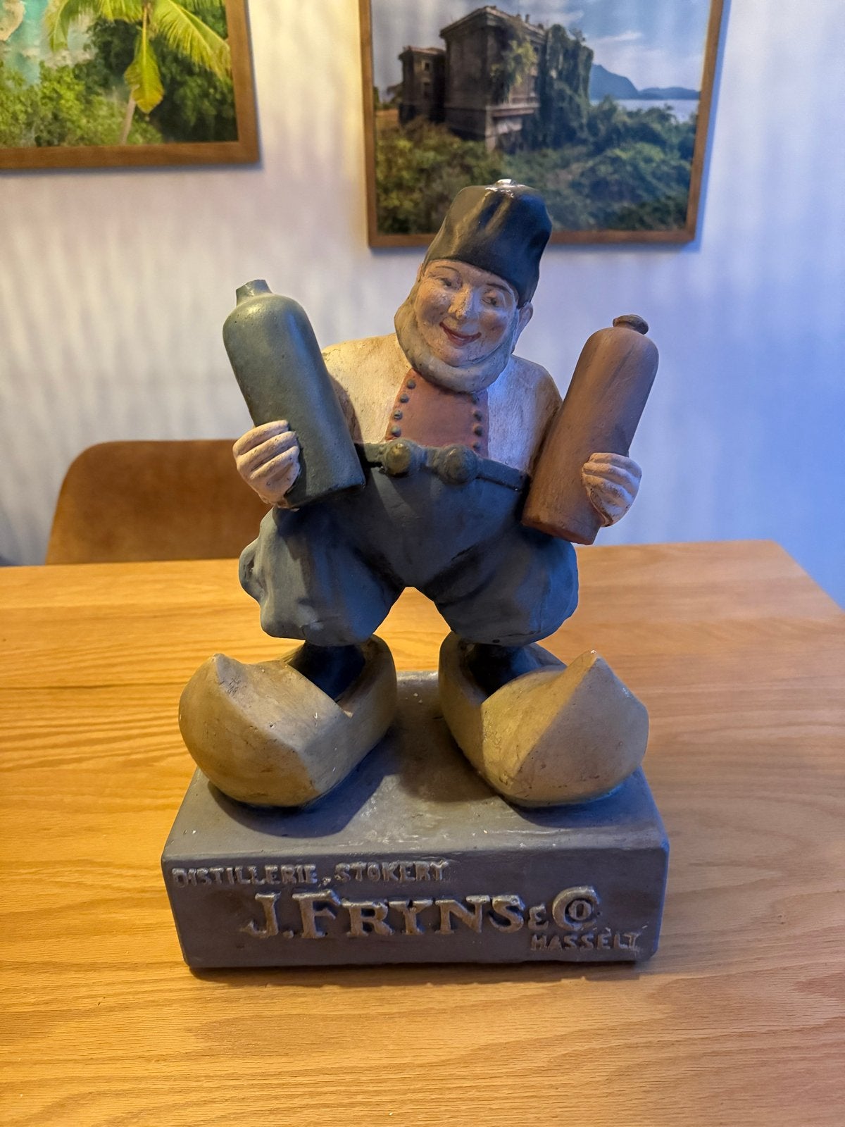Antiek reclamebeeld J. Fryns & Co Hasseltse jeneverstokerij, Ophalen of Verzenden, Gebruikt, Mens