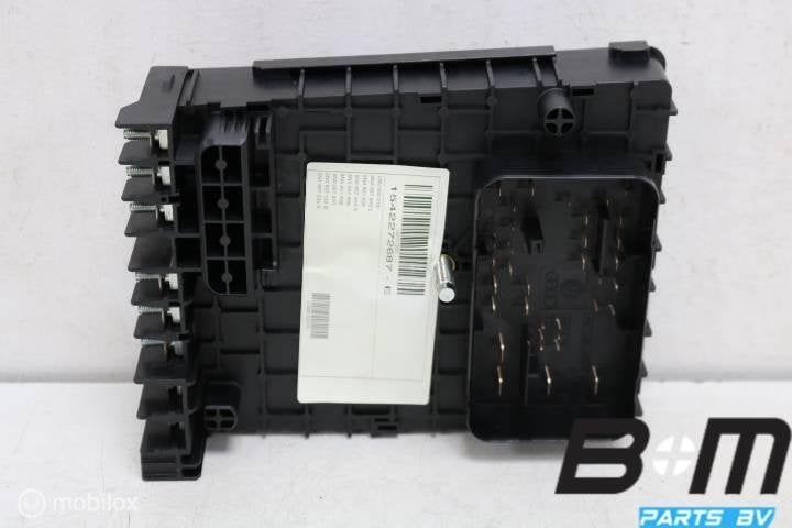Zekeringkast motorruimte VW Tiguan 5N 3C0937125A, Gebruikt