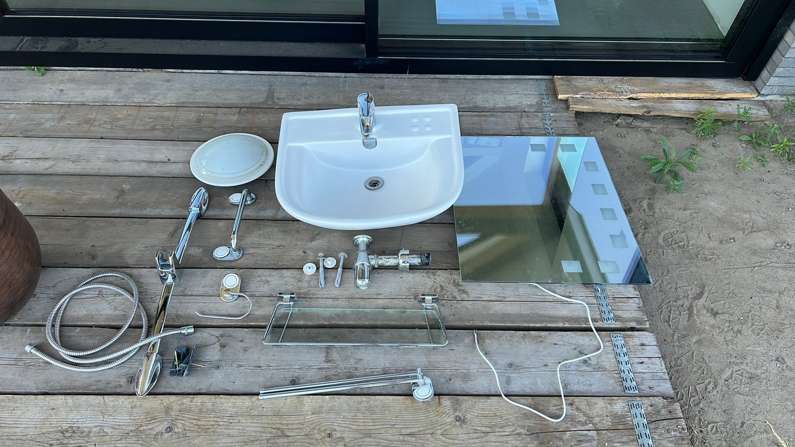 Complete badkamerset kranen, spiegel, houders siphon enz., Ophalen, Gebruikt