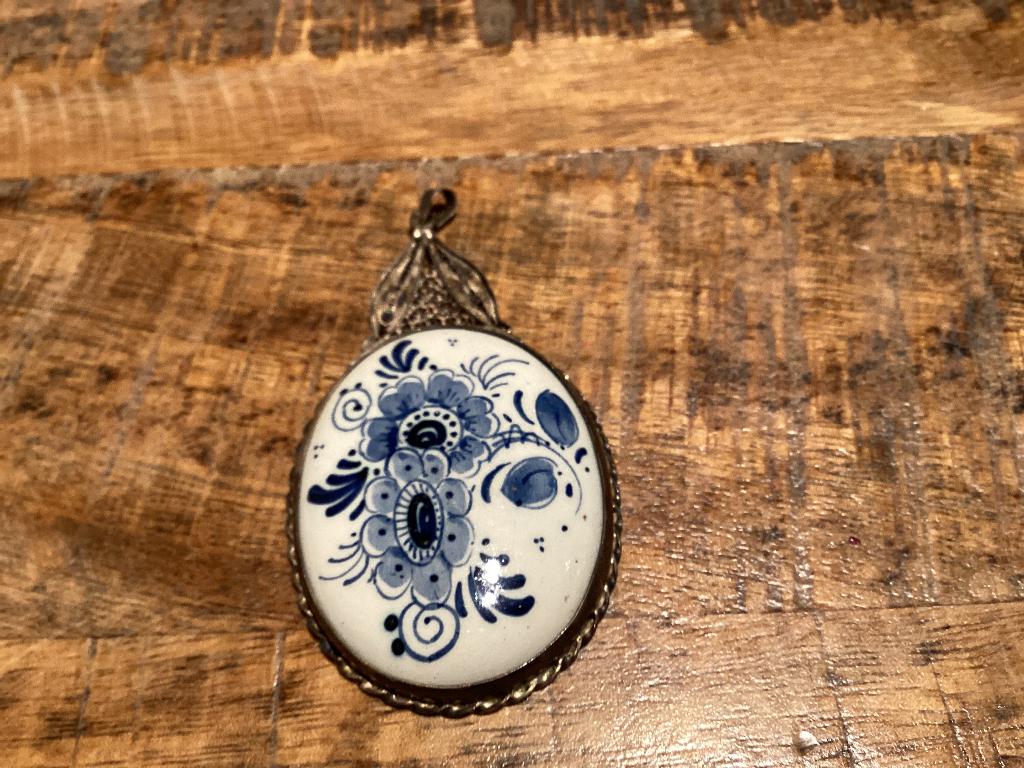 Delfstblauwe hanger met Filigrain zilver, Ophalen, Overige materialen, Gebruikt, Overige voorstellingen