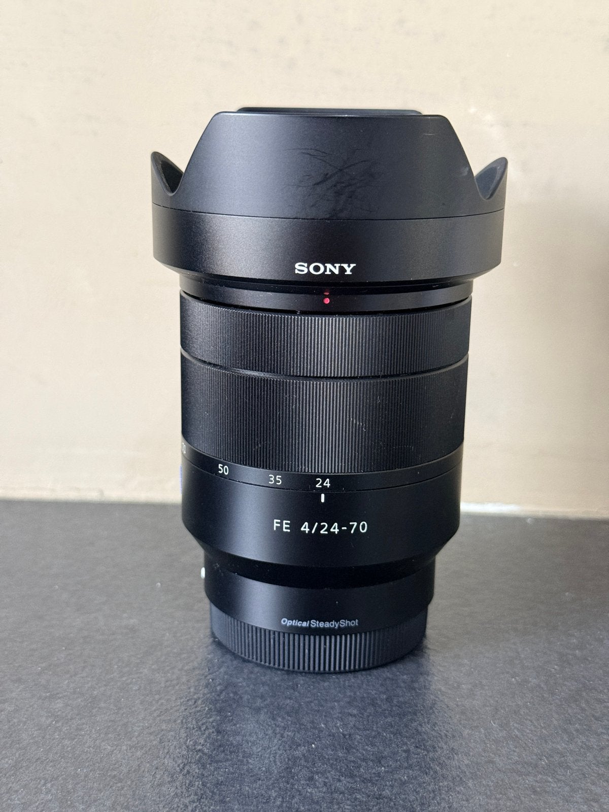 Sony FE 24-70mm F4 ZA OSS Zeiss Vario-Tessar T, Ophalen of Verzenden, Zo goed als nieuw, Standaardlens