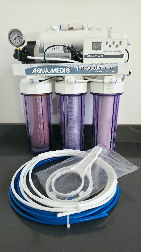 Aqua Medic Premium Line 24V Osmose apparaat incl. opslagtank, Dieren en Toebehoren, Vissen | Aquaria en Toebehoren, Ophalen, Zo goed als nieuw