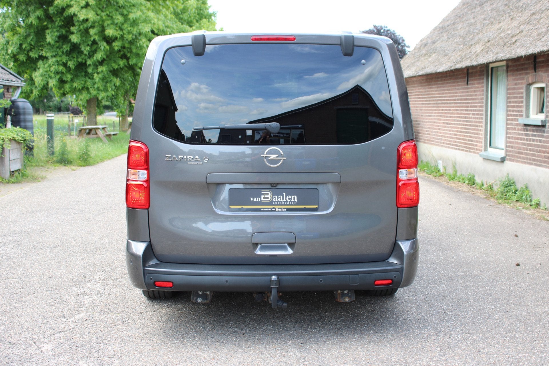 Opel Zafira-e Life L3H1 Innovation 75 kWh *VERKOCHT!*, 136 pk, Zwart, Overige carrosserieën, 7 stoelen