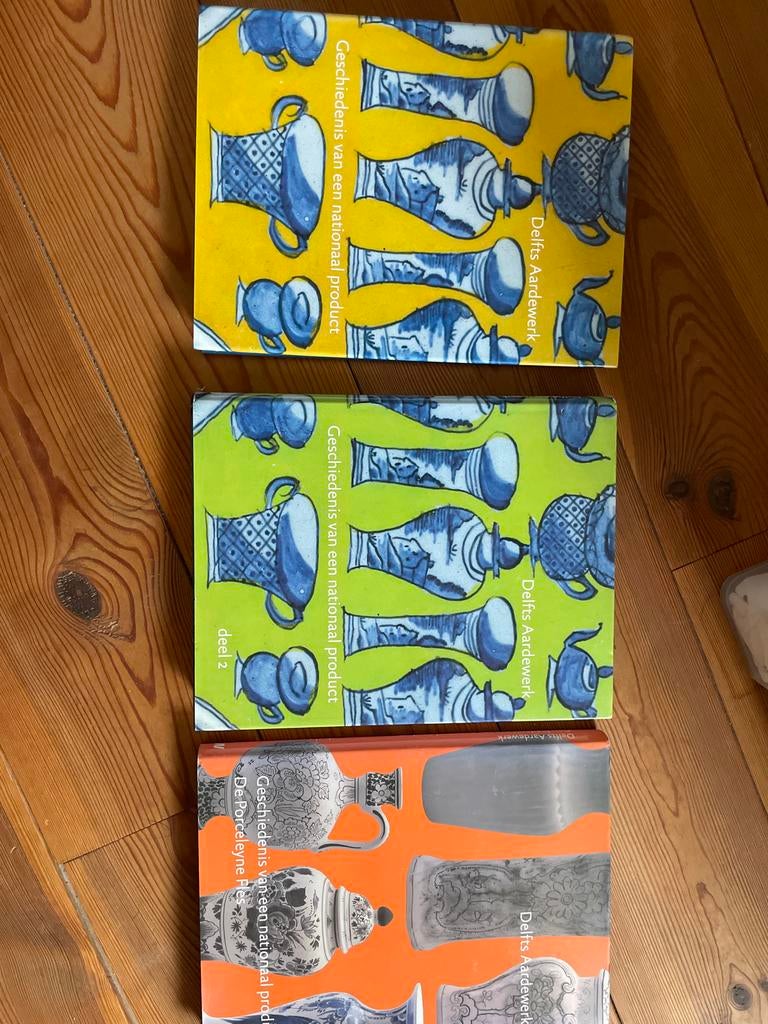 3x Delfts Aardewerk: Geschiedenis van een nationaal product, Boeken, Ophalen of Verzenden, Zo goed als nieuw, Overige onderwerpen
