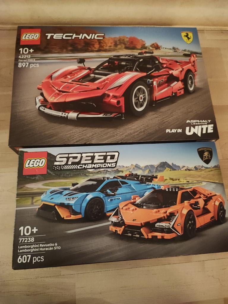 2 LEGO Sets: 42212 Ferrari + 77238 Lamborghini - Nieuw!, Ophalen of Verzenden, Nieuw, Complete set, Lego