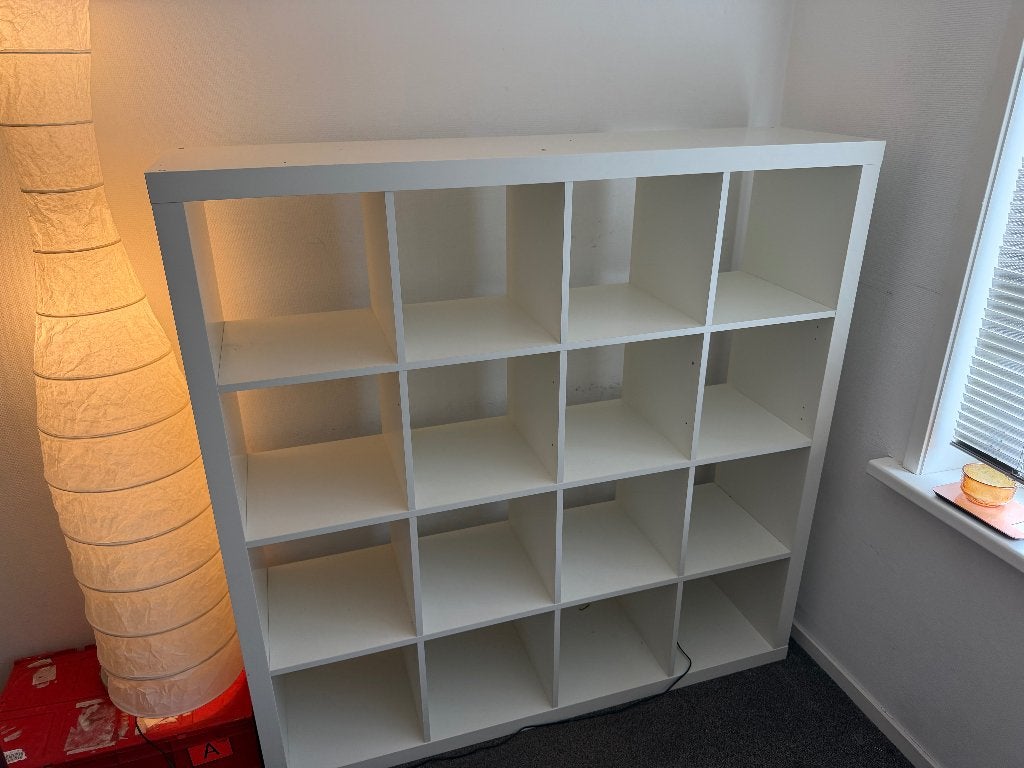 IKEA Kallax kast - Wit - 4x4 16 vaks - Gebruikt maar netjes, Huis en Inrichting, Kasten | Boekenkasten, Ophalen, Gebruikt, 100 tot 150 cm