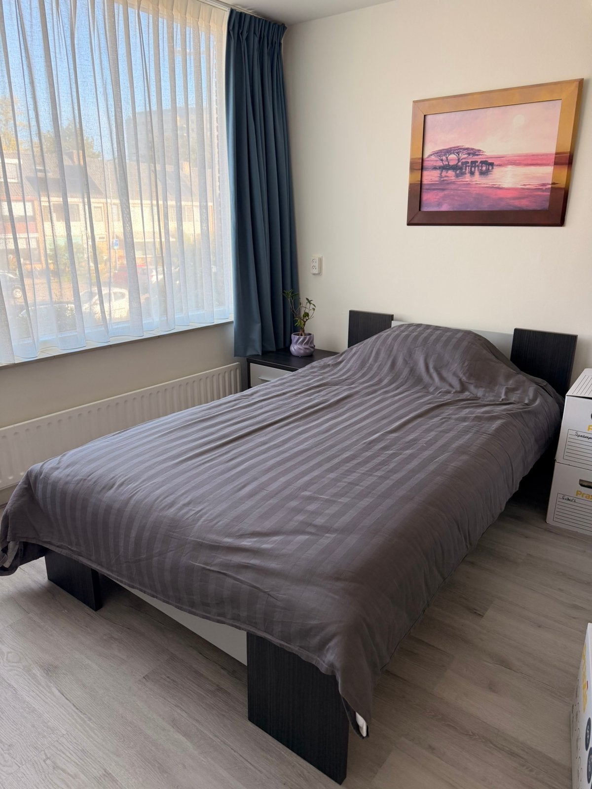 Bed met elektrisch verstelbare bodem, Ophalen, 140 cm, Twijfelaar, Grijs