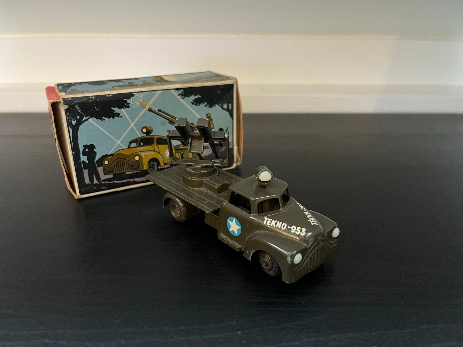 Tekno Denmark Army truck 'Anti Aircraft' Nr 953, Ophalen of Verzenden, Zo goed als nieuw, Bus of Vrachtwagen, Tekno