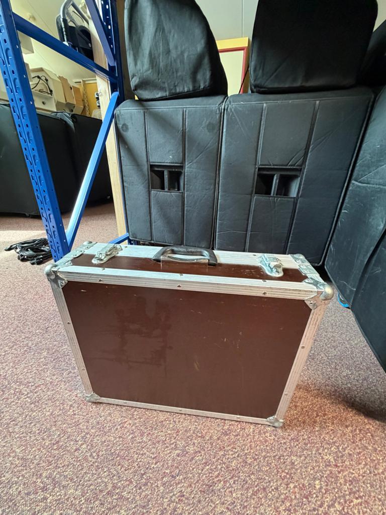 Flightcase - Stevige bescherming voor uw apparatuur, Muziek en Instrumenten, Behuizingen en Koffers, Ophalen, Gebruikt, Flightcase