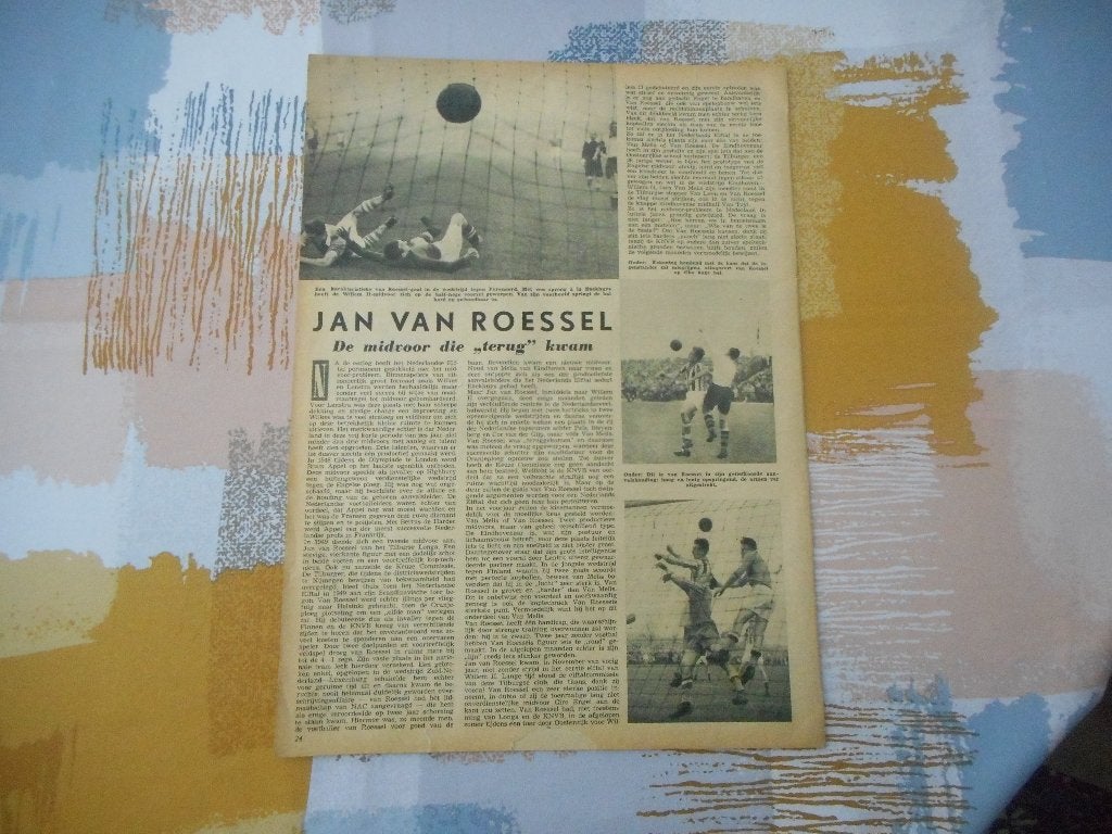 Voetbal. Tilburg. Jan van Roessel. 1952., Verzamelen, Ophalen of Verzenden, 1940 tot 1960, Nederland, Knipsel(s)