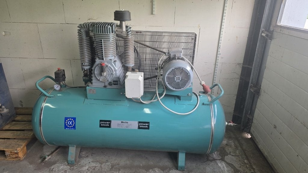Compressor – 500 liter / 10 bar / 7,5 pk, Ophalen, 800 liter/min of meer, Zo goed als nieuw, 10 bar of meer