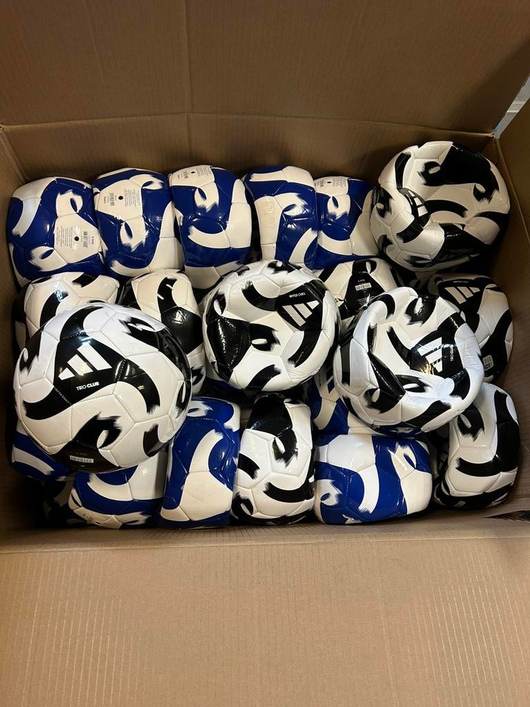 Partij voetballen maat 4 (37 stuks), Ophalen of Verzenden, Nieuw, Bal