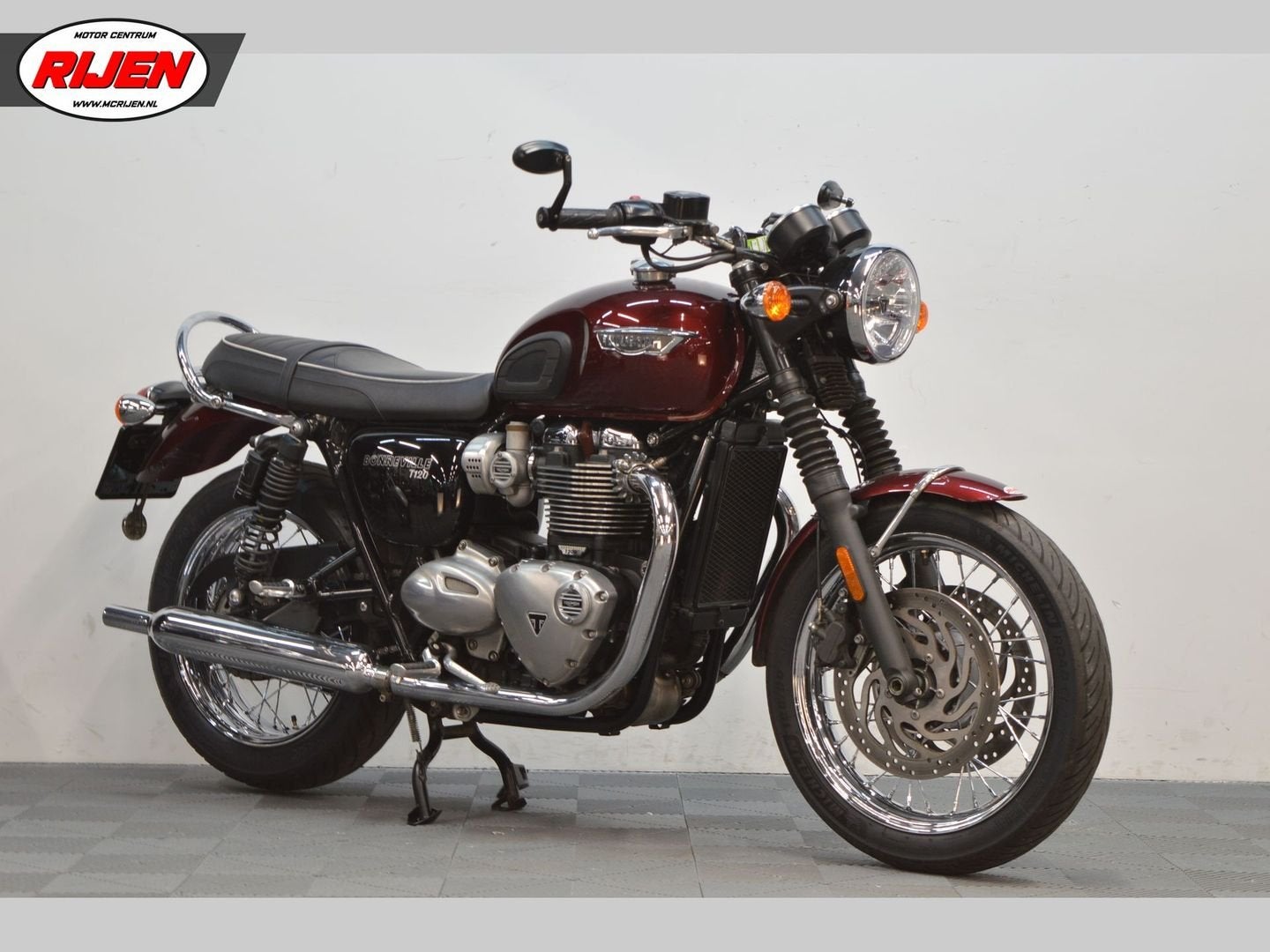 TRIUMPH BONNEVILLE  T 120 (bj 2016), Motoren, 2 cilinders, Bedrijf, Onbekend, Meer dan 35 kW