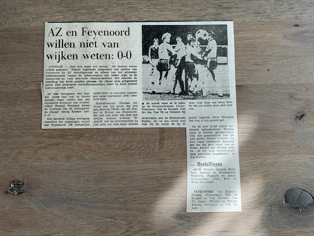 Voetbal krantenartikel AZ ‘67 Feyenoord november 1979, Verzamelen, Ophalen of Verzenden, Knipsel(s)
